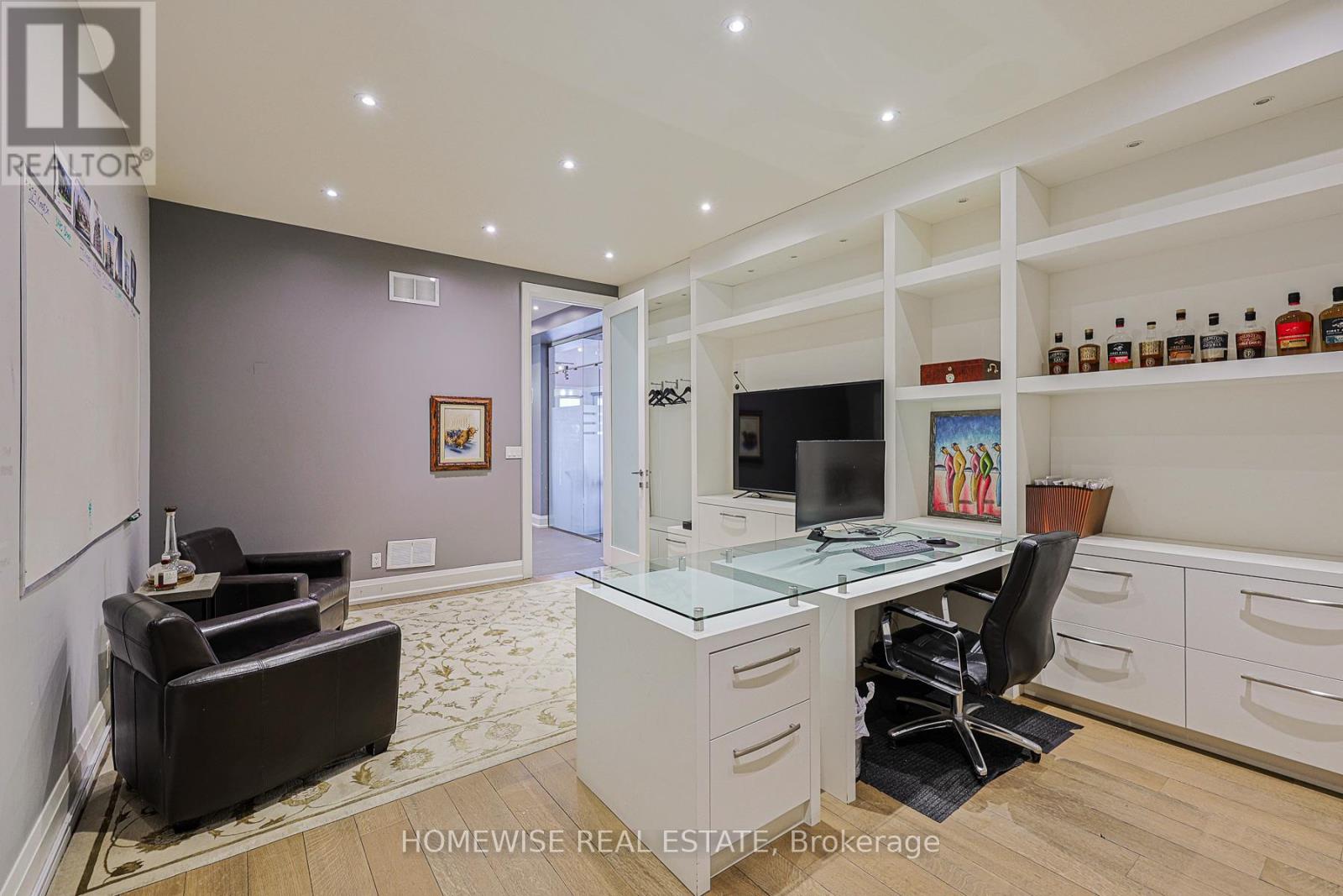 D - 609 Marlee Avenue, Toronto, Ontario  M6B 3J6 - Photo 3 - W13454152