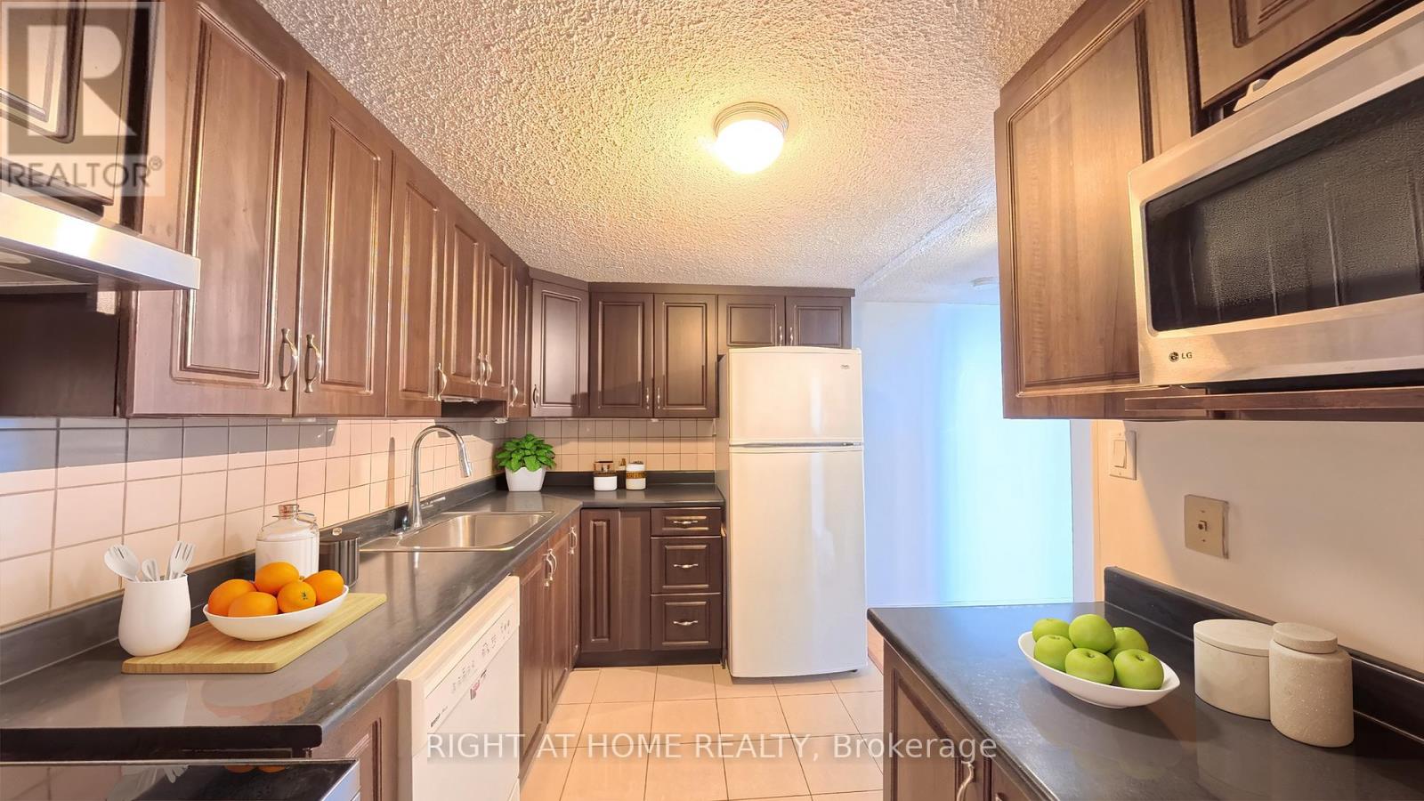 2001 - 1785 Frobisher Lane W, Ottawa, Ontario  K1G 3T7 - Photo 6 - X13231842