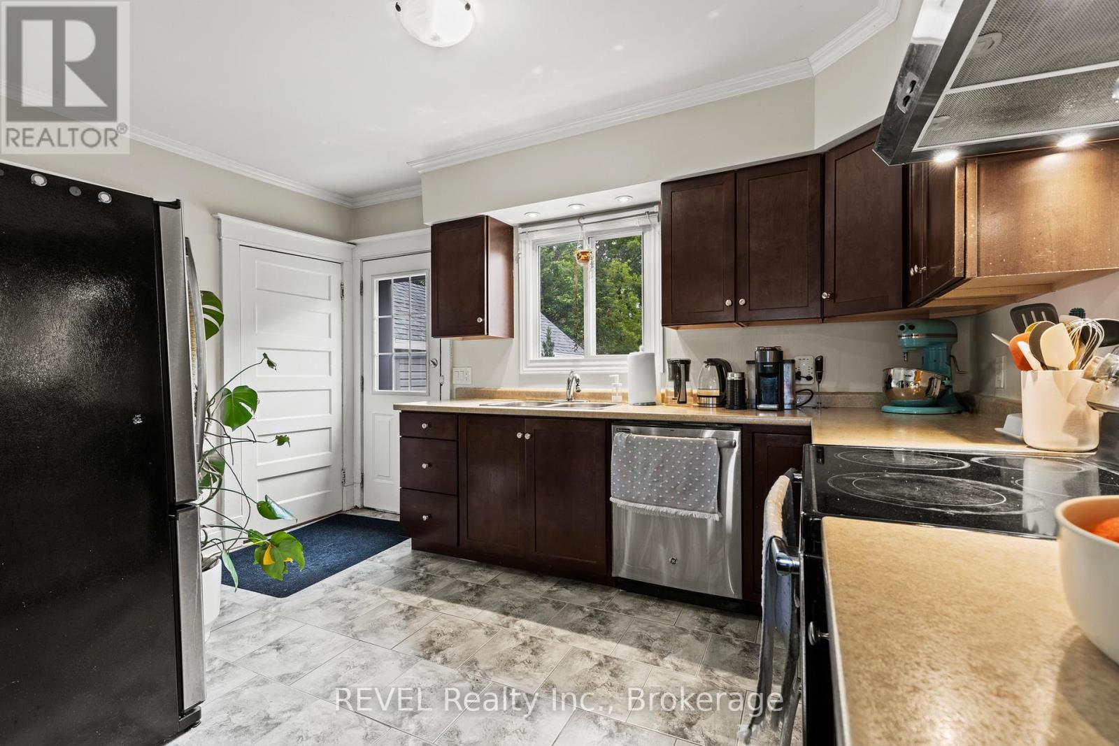 20 Monck Street, St. Catharines, Ontario  L2S 1L6 - Photo 12 - X13454170