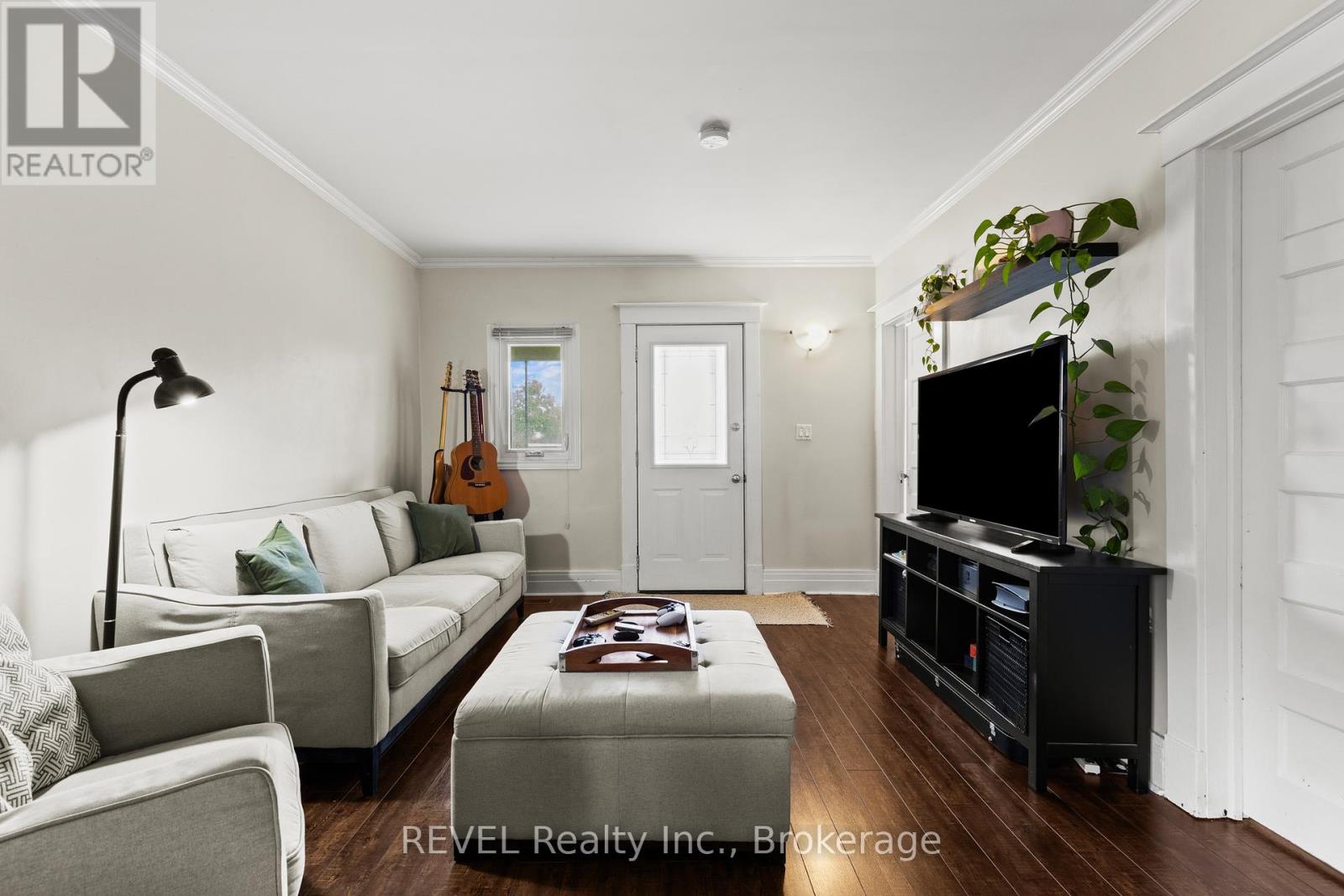 20 Monck Street, St. Catharines, Ontario  L2S 1L6 - Photo 5 - X13454170