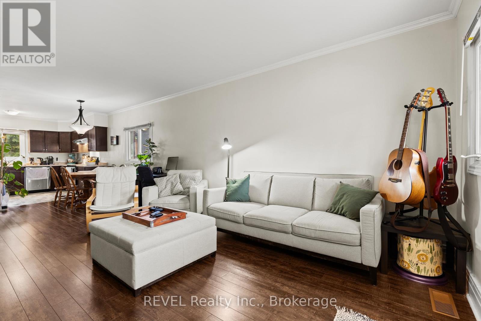 20 Monck Street, St. Catharines, Ontario  L2S 1L6 - Photo 8 - X13454170