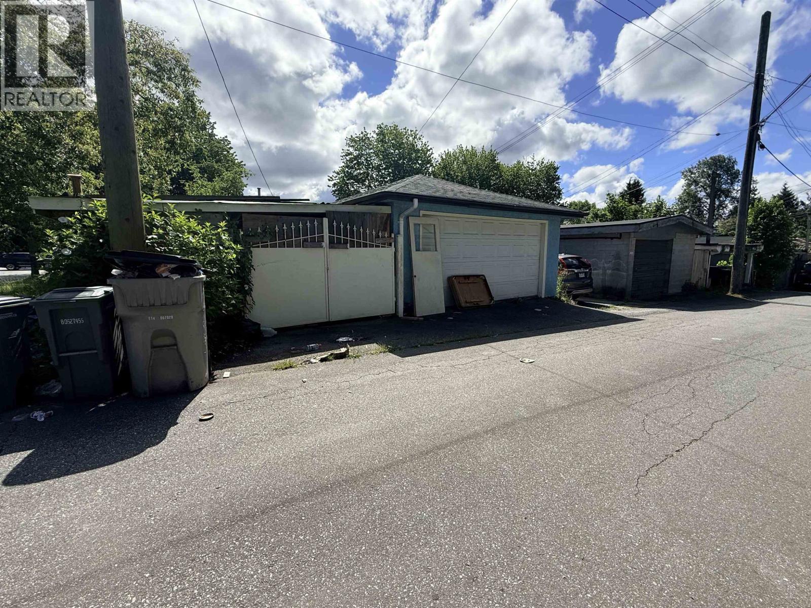 2815 Nanaimo Street, Vancouver, British Columbia  V5N 5G2 - Photo 3 - R3136423