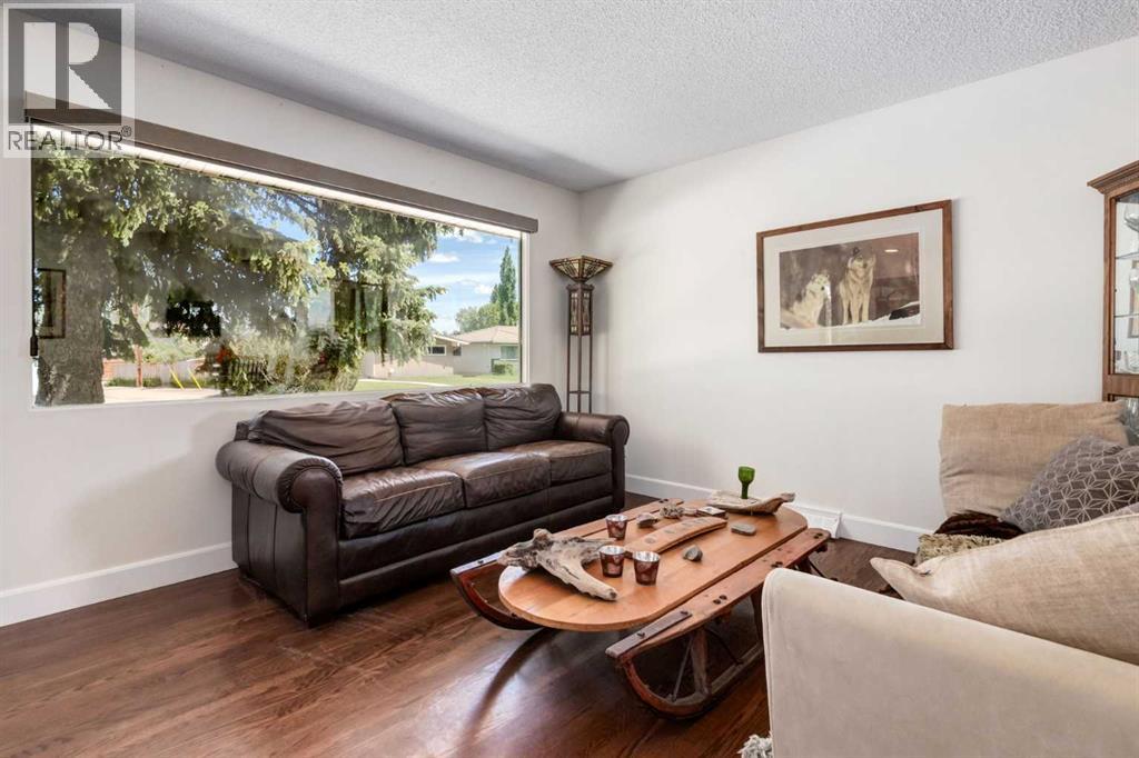 9559 Assiniboine Road Se, Calgary, Alberta  T2J 0Z5 - Photo 10 - A2321256
