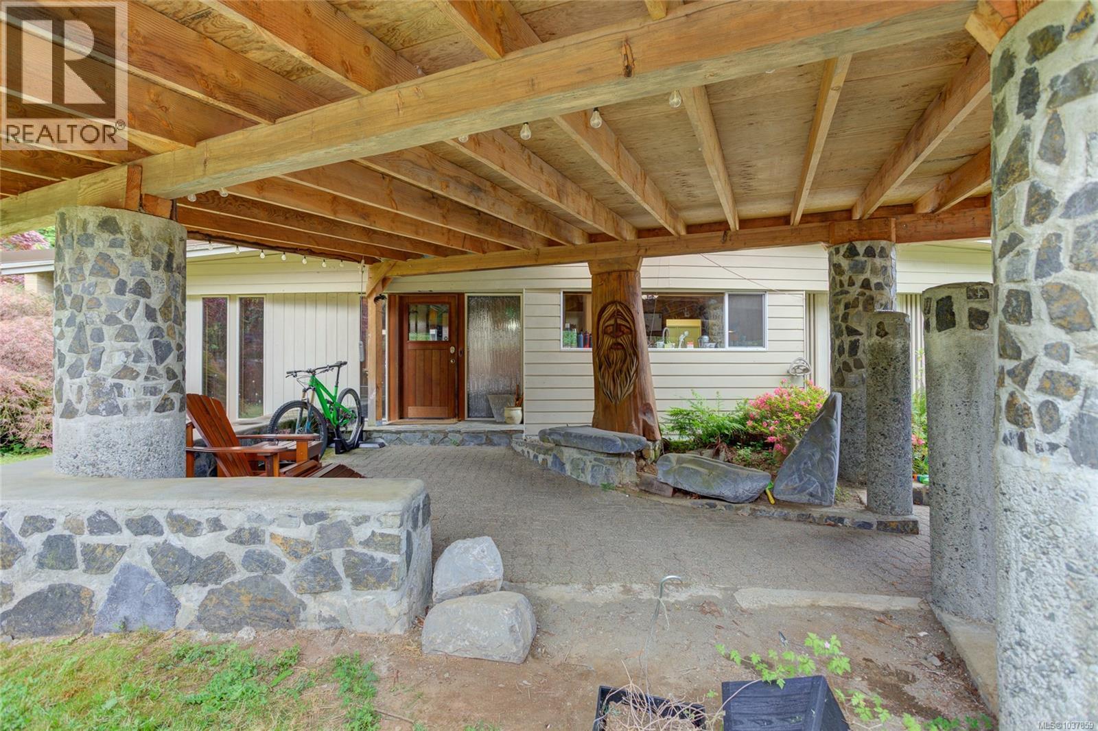 188 Nitinat Ave, Lake Cowichan, British Columbia