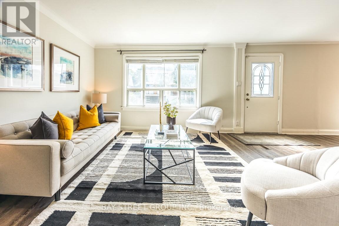 MAIN FL - 12 CRAIGMORE CRESCENT, Toronto, Ontario
