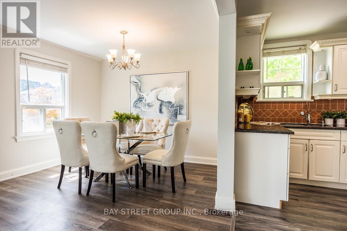 Main Fl - 12 Craigmore Crescent, Toronto, Ontario M2N 2Y3 - Photo 11 - C13454168