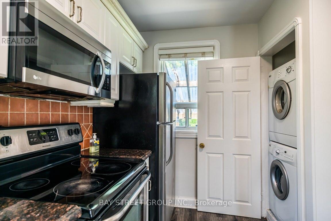 Main Fl - 12 Craigmore Crescent, Toronto, Ontario M2N 2Y3 - Photo 15 - C13454168