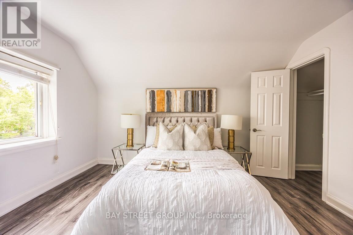 Main Fl - 12 Craigmore Crescent, Toronto, Ontario M2N 2Y3 - Photo 23 - C13454168