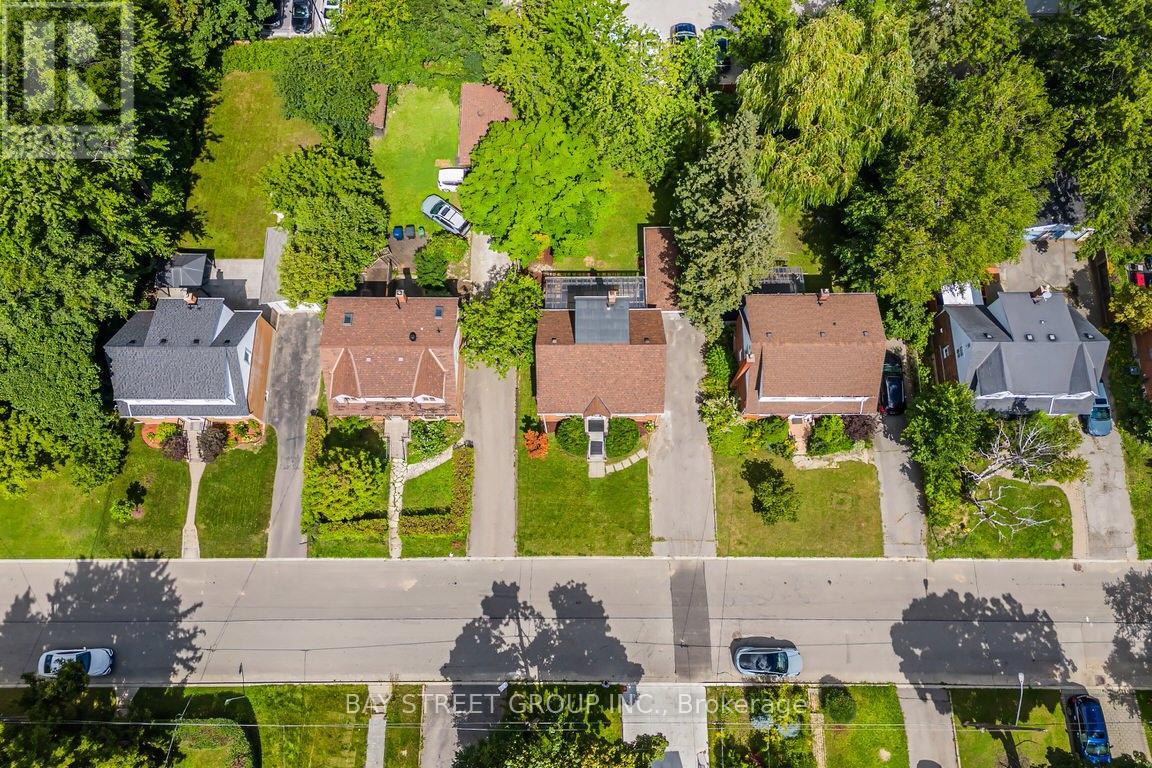 Main Fl - 12 Craigmore Crescent, Toronto, Ontario M2N 2Y3 - Photo 30 - C13454168