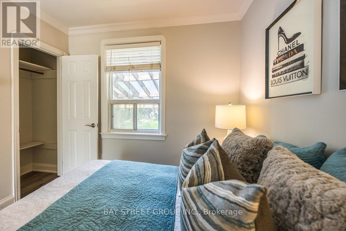 Main Fl - 12 Craigmore Crescent, Toronto, Ontario M2N 2Y3 - Photo 8 - C13454168