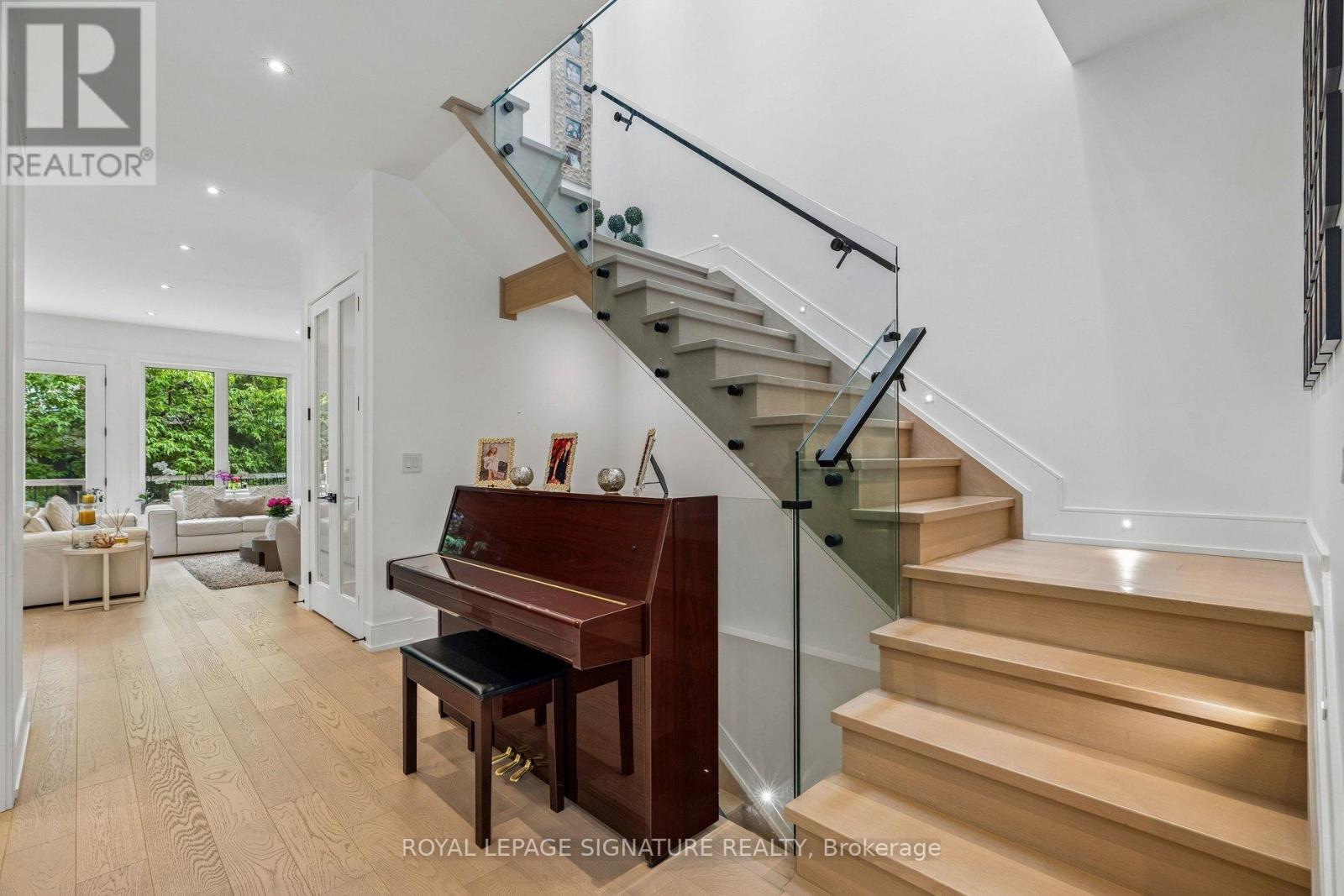 115 Whitmore Avenue, Toronto, Ontario  M6C 2H6 - Photo 20 - C13454182