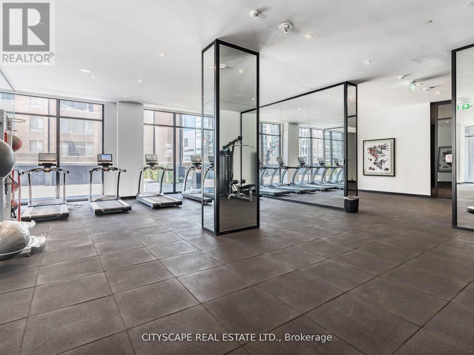 1302 - 20 Edward Street, Toronto, Ontario  M5G 0C5 - Photo 25 - C13454196
