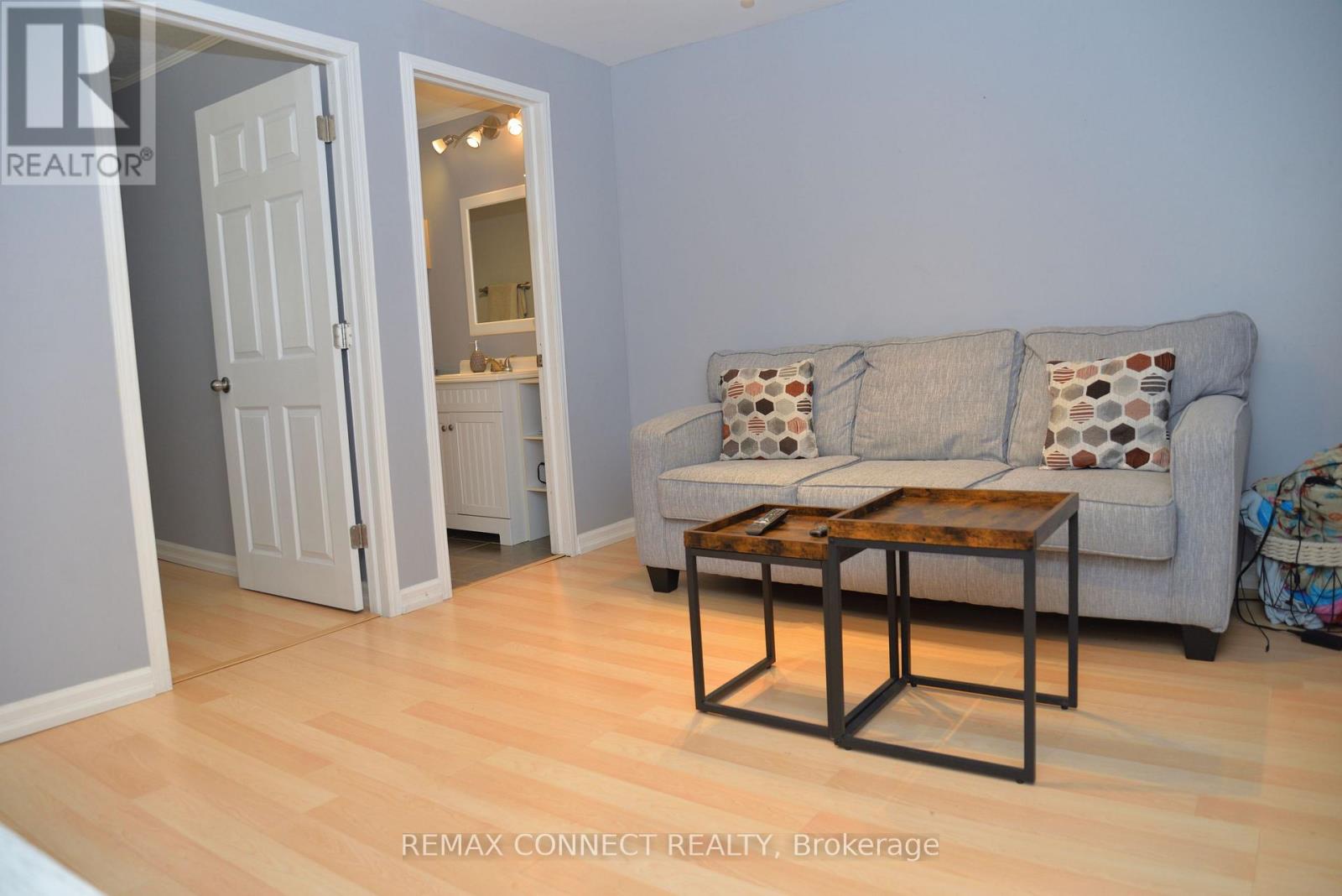 338 Homestead Court, Oshawa, Ontario  L1J 6V3 - Photo 3 - E13454158