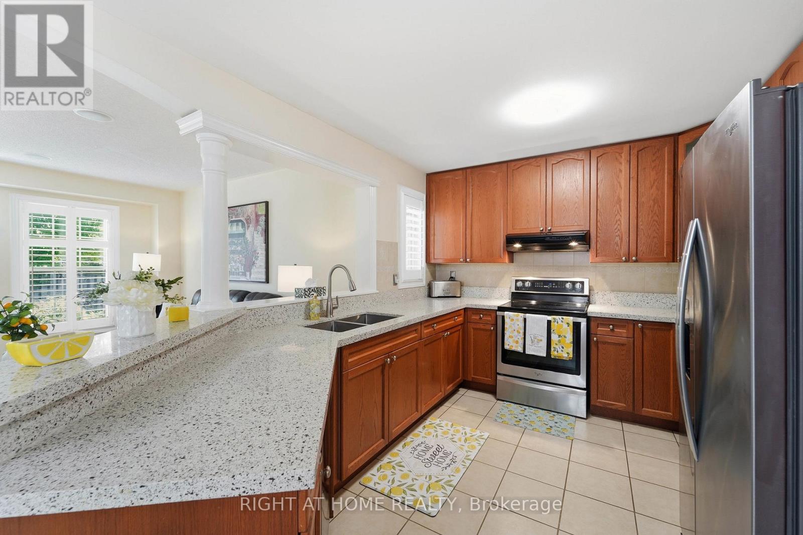 3 Darley Street S, Ajax, Ontario  L1T 3X8 - Photo 14 - E13454202