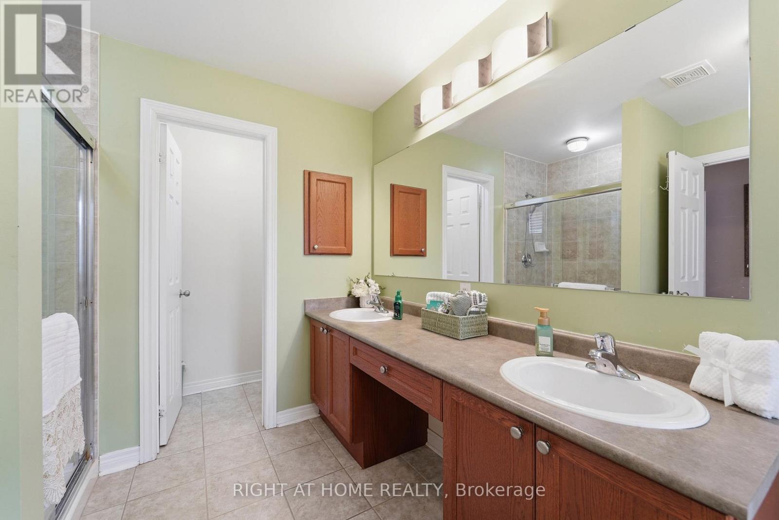 3 Darley Street S, Ajax, Ontario  L1T 3X8 - Photo 24 - E13454202