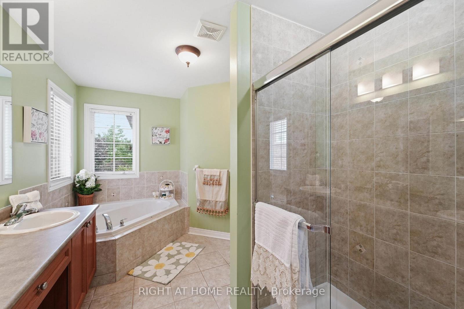 3 Darley Street S, Ajax, Ontario  L1T 3X8 - Photo 25 - E13454202