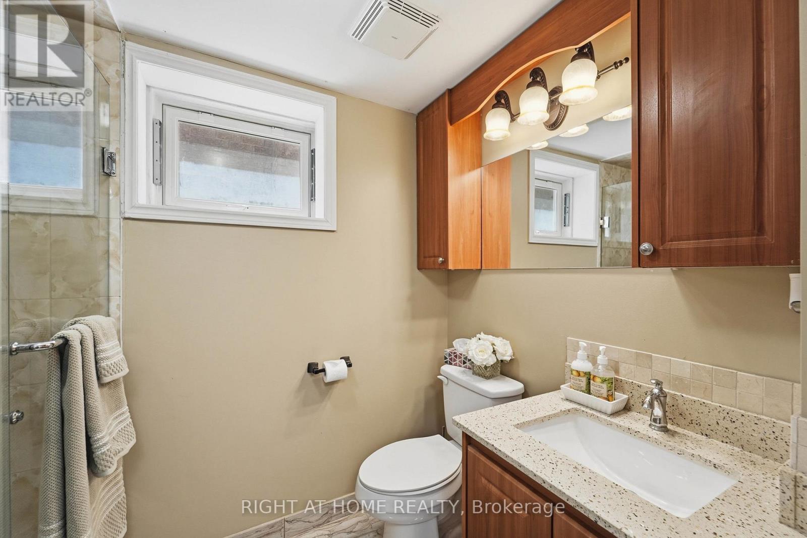 3 Darley Street S, Ajax, Ontario  L1T 3X8 - Photo 36 - E13454202