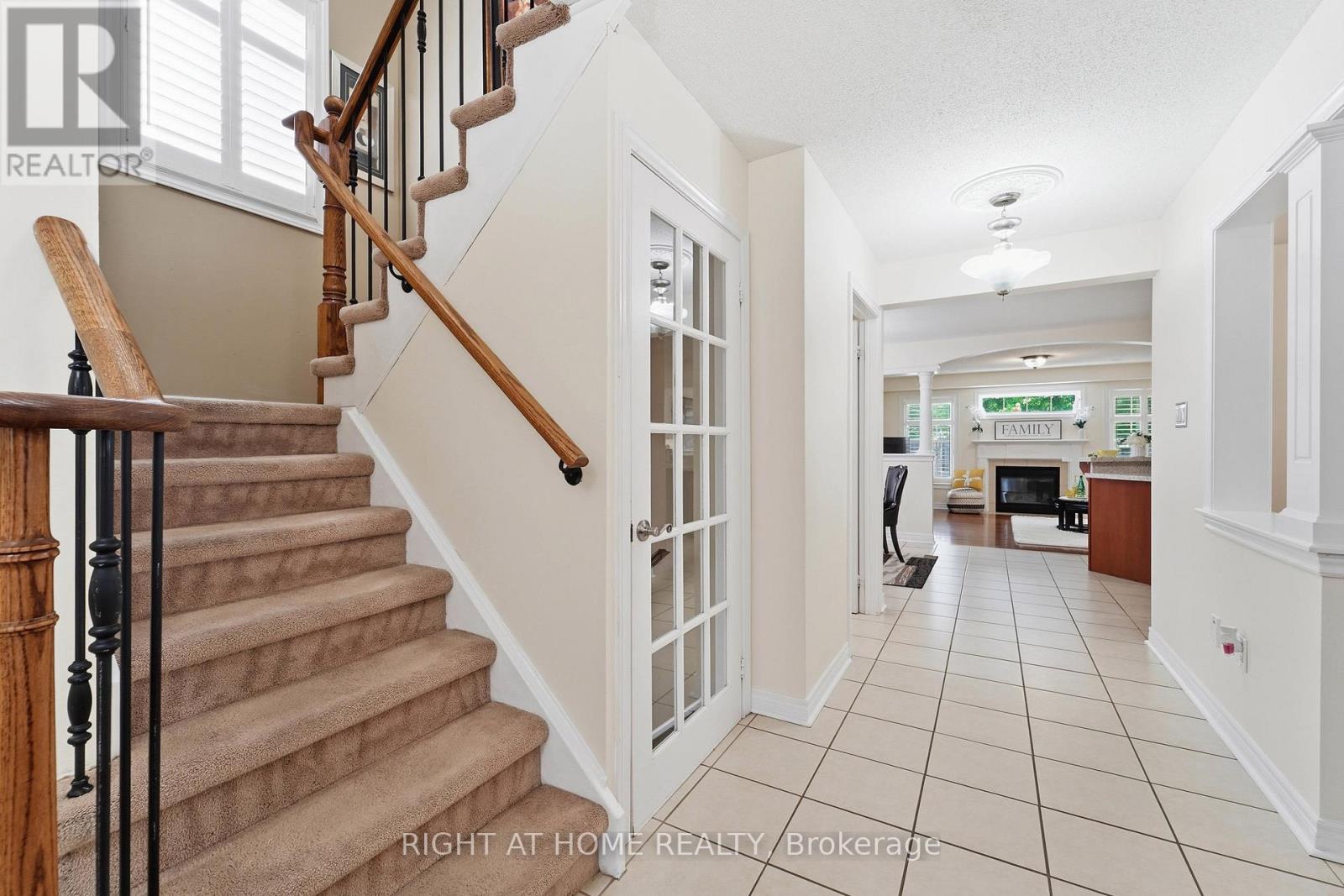 3 Darley Street S, Ajax, Ontario  L1T 3X8 - Photo 8 - E13454202