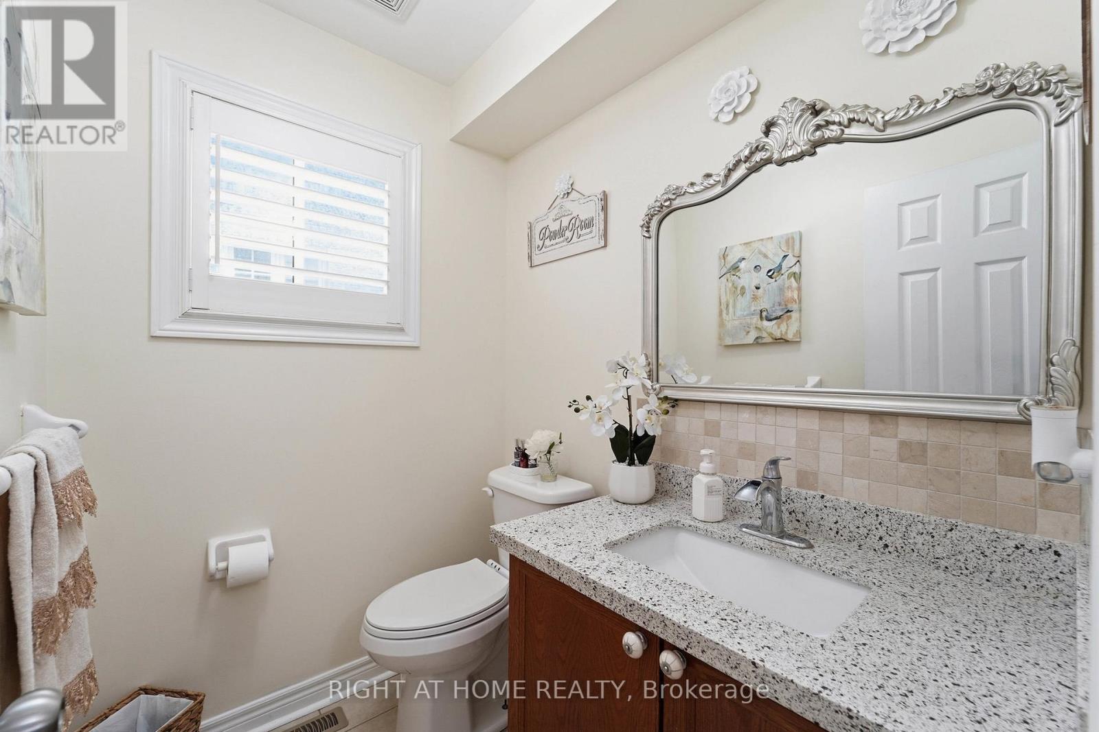 3 Darley Street S, Ajax, Ontario  L1T 3X8 - Photo 9 - E13454202