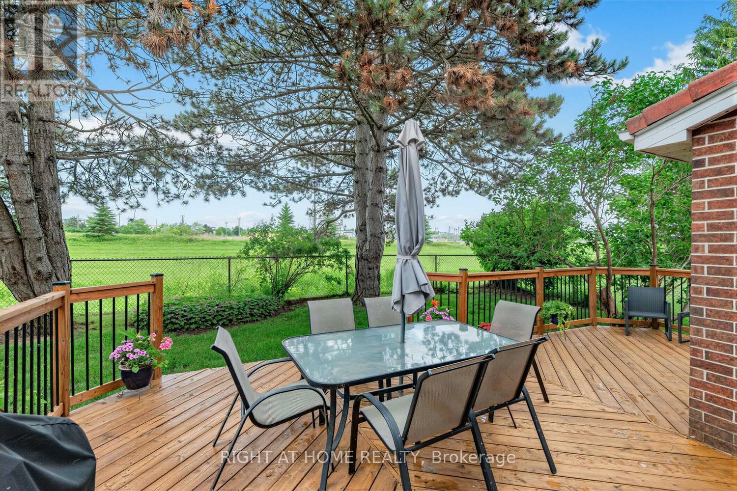 10 Parklawn Crescent, Markham, Ontario  L3T 6X1 - Photo 34 - N13454228