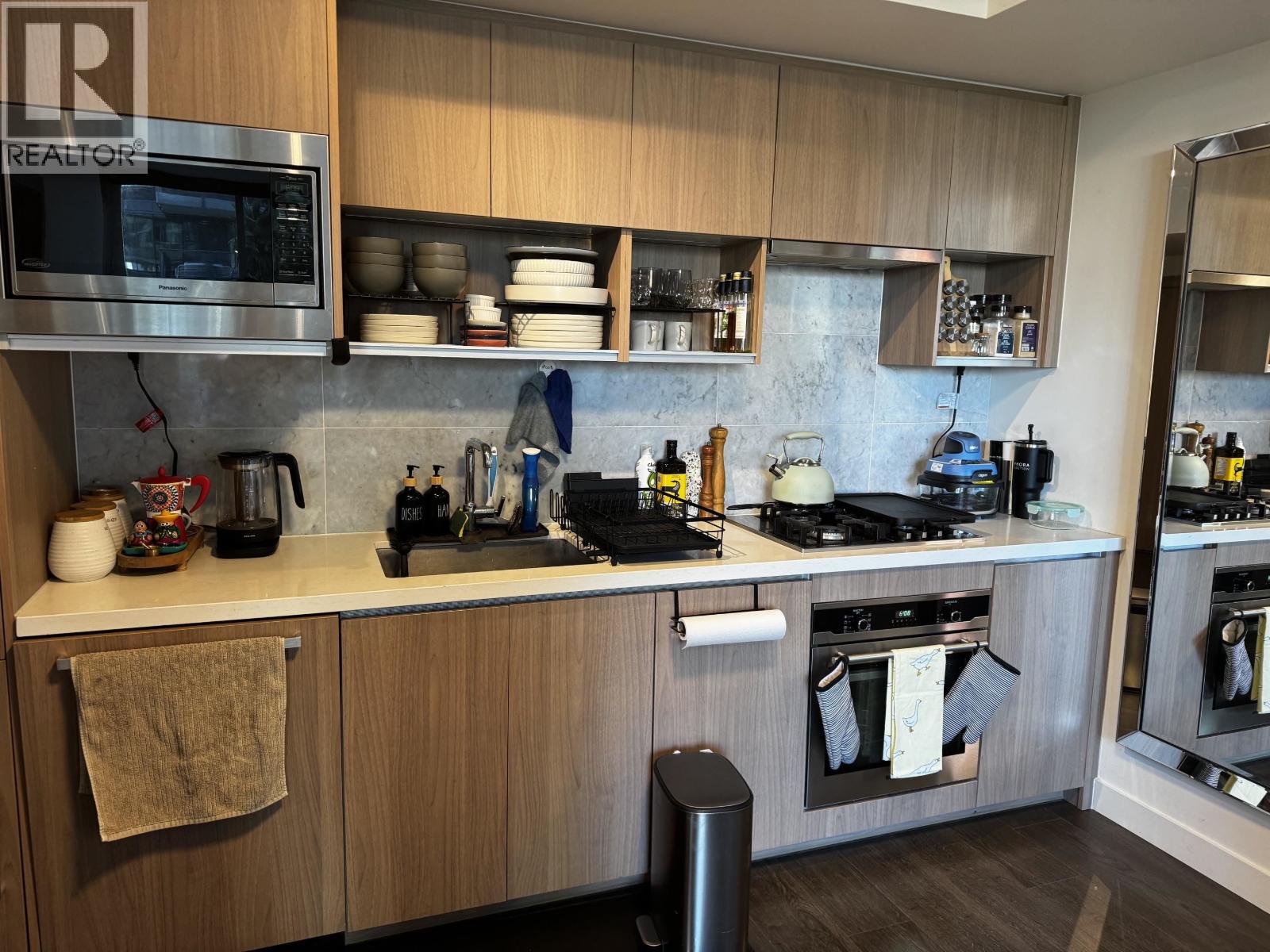 306 68 Smithe Street, Vancouver, British Columbia  V6B 0P4 - Photo 2 - R3135066
