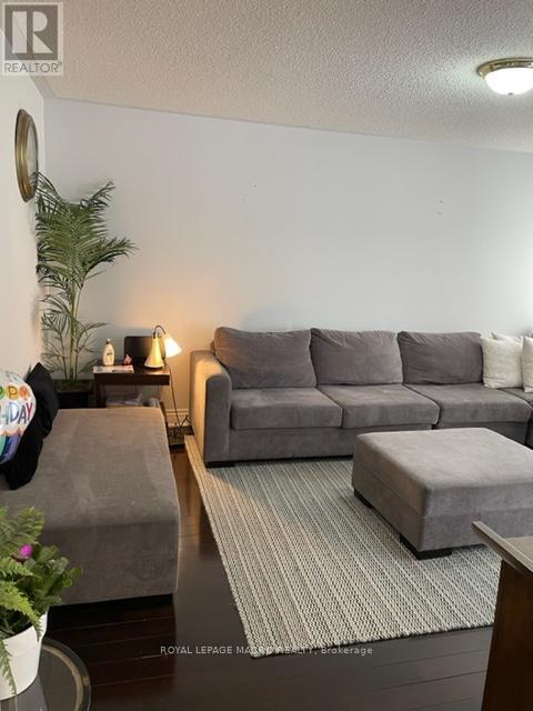 5424 Tasha Drive, Mississauga, Ontario  L5M 7Y2 - Photo 7 - W13454220