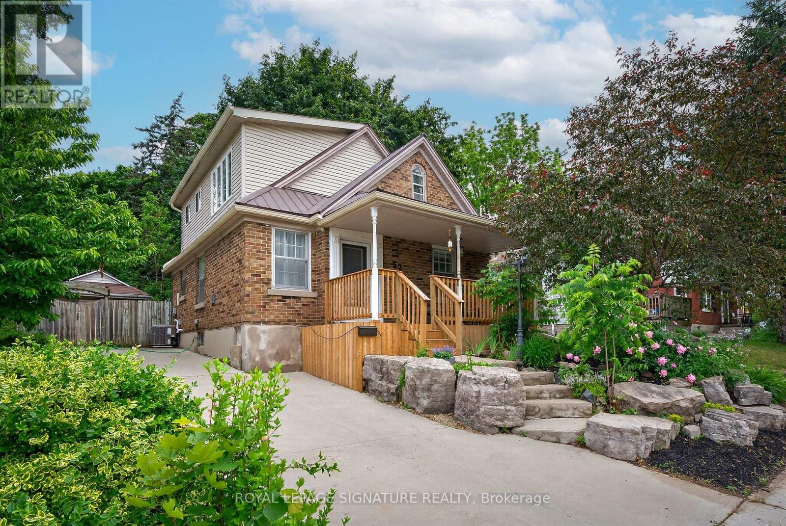 52 DANE STREET, Kitchener, Ontario