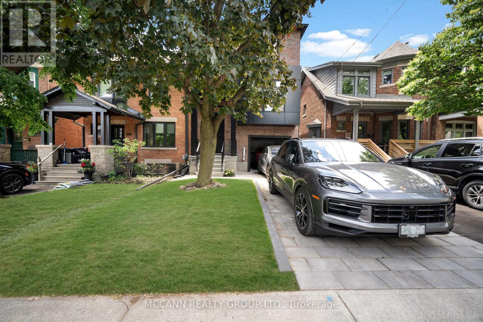 162 Arlington Avenue, Toronto, Ontario  M6C 2Z2 - Photo 2 - C13454262