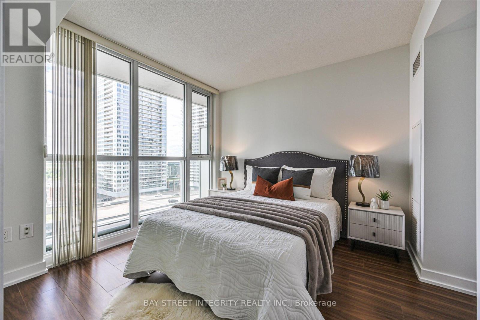 1202 - 85 Queens Wharf Road, Toronto, Ontario  M5V 0J9 - Photo 13 - C13454266
