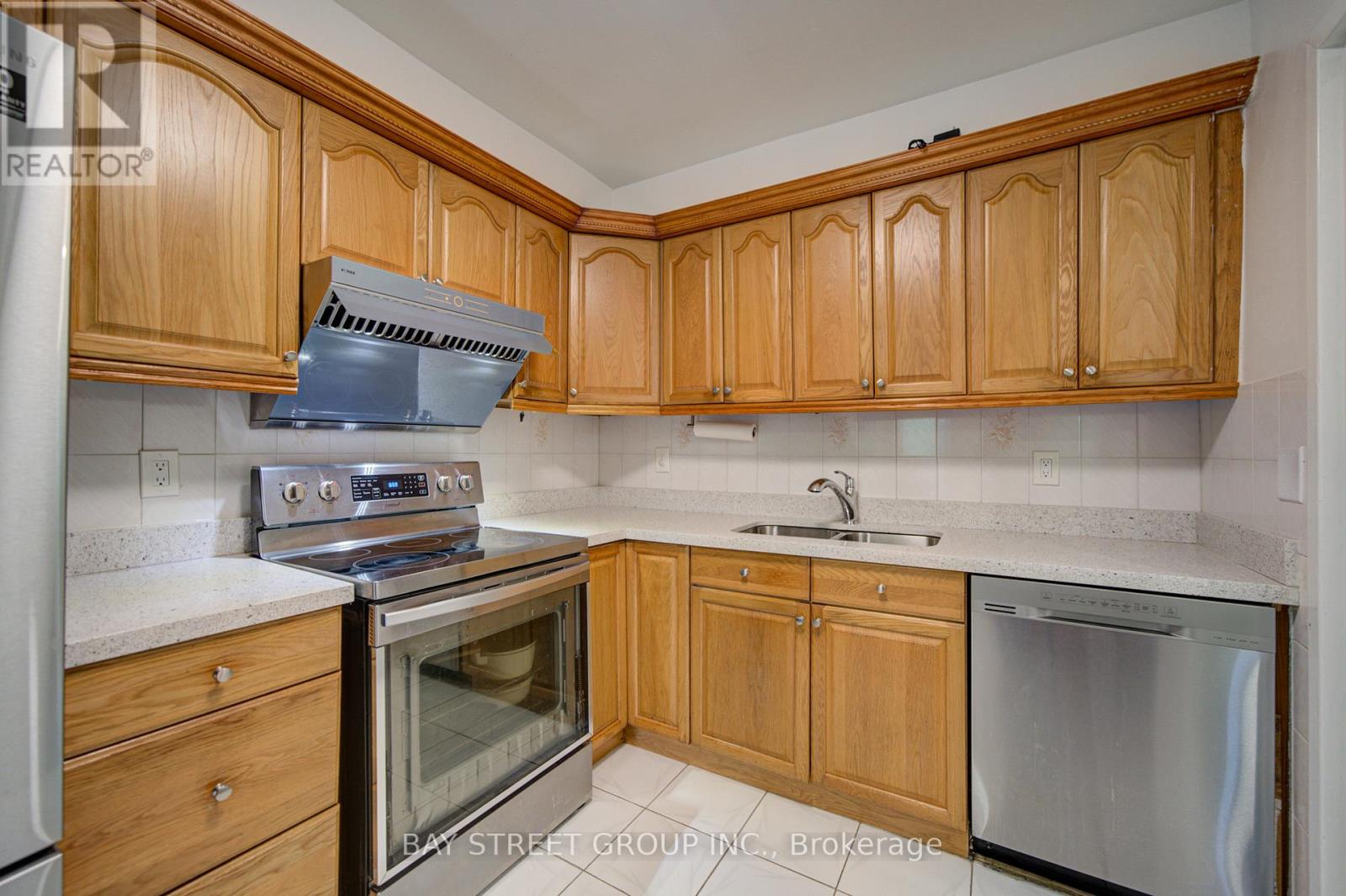 22 - 30 Dundalk Drive, Toronto, Ontario  M1P 4W1 - Photo 10 - E13454242