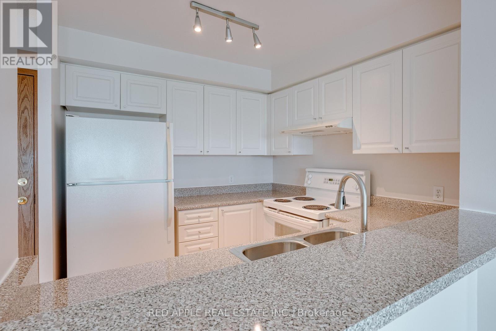 707 - 11 Lee Centre Drive, Toronto, Ontario M1H 3J5 - Photo 13 - E13454250