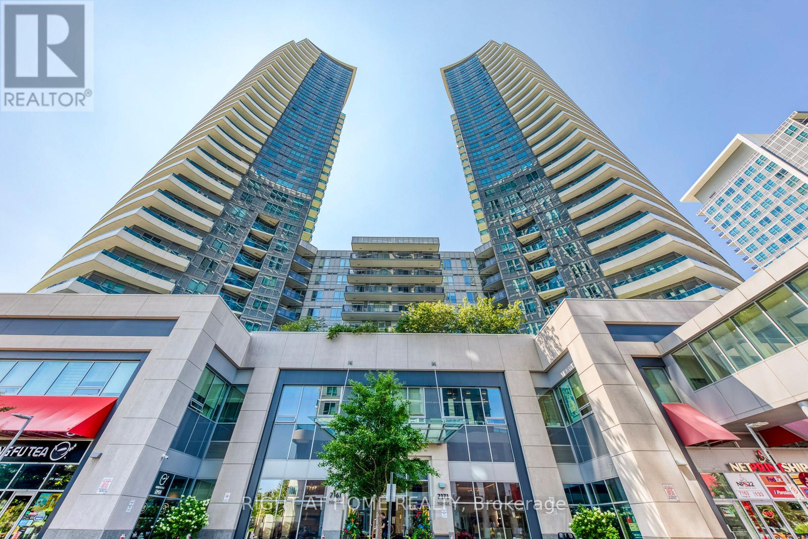 2415 - 7171 YONGE STREET, Markham, Ontario