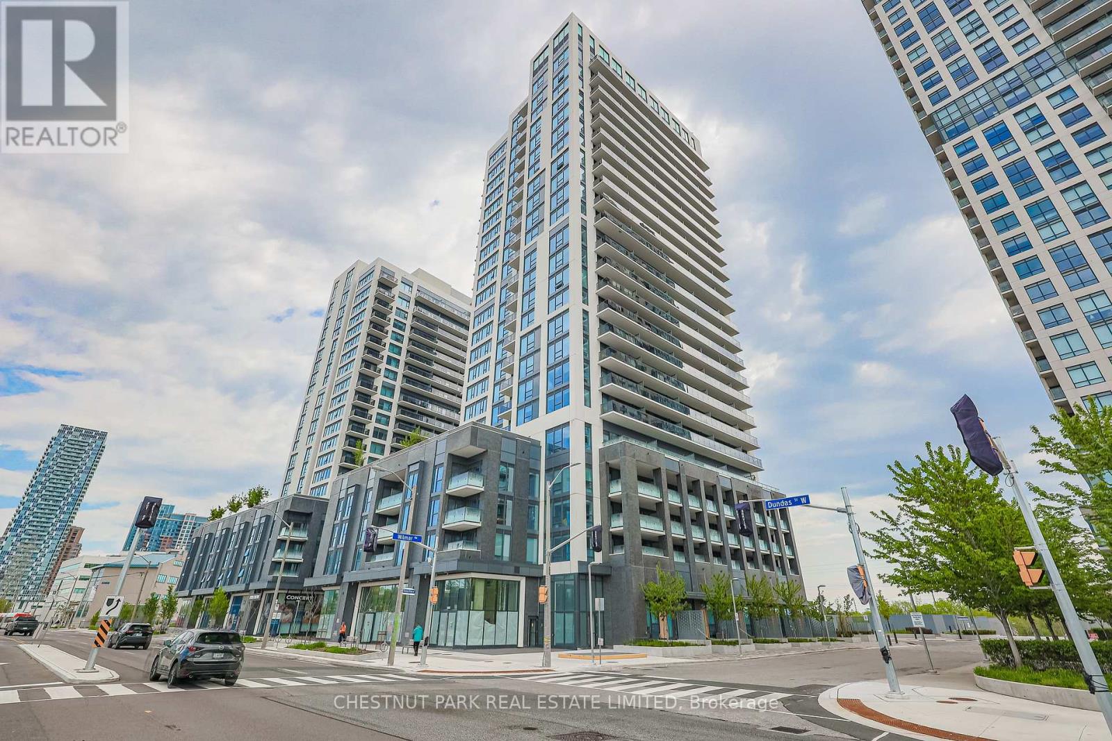Ph2402 - 30 Samuel Wood Way, Toronto, Ontario  M9B 0C9 - Photo 2 - W13454252