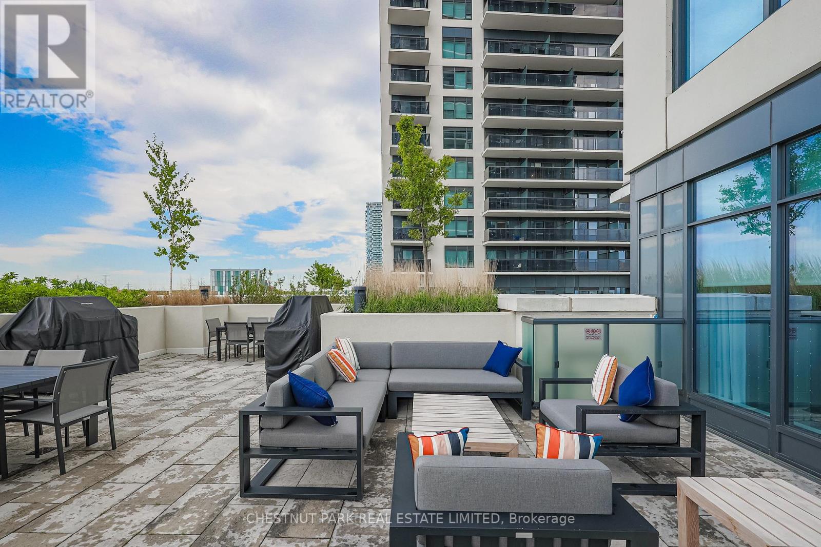 Ph2402 - 30 Samuel Wood Way, Toronto, Ontario  M9B 0C9 - Photo 43 - W13454252