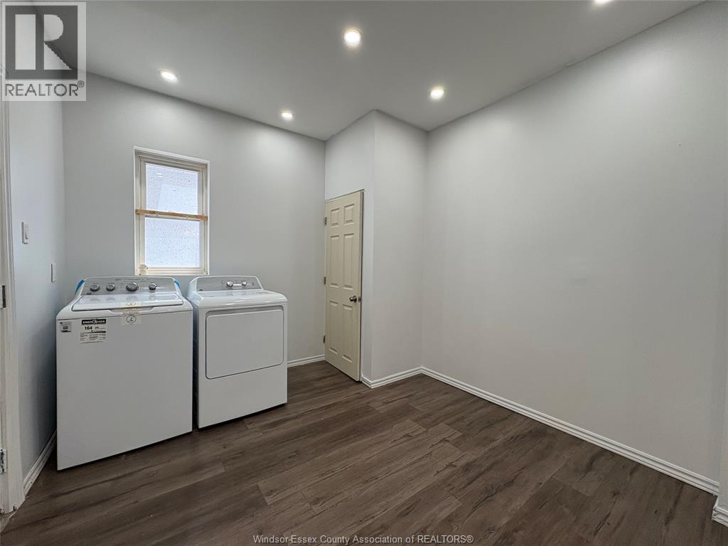 1042 Windsor Avenue, Windsor, Ontario  N9A 1K4 - Photo 11 - 26014321