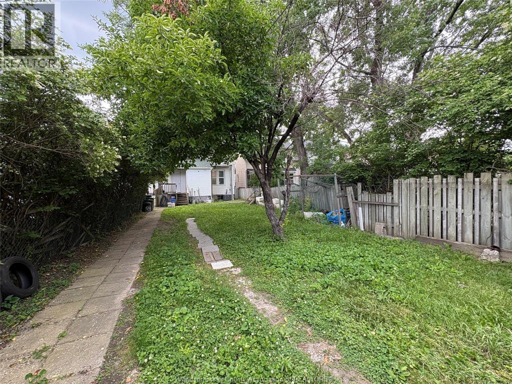 1042 Windsor Avenue, Windsor, Ontario  N9A 1K4 - Photo 33 - 26014321