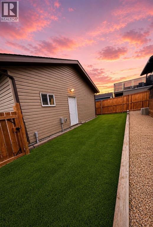 58 Village Crescent, Red Deer, Alberta  T4R 0P3 - Photo 33 - A2321377