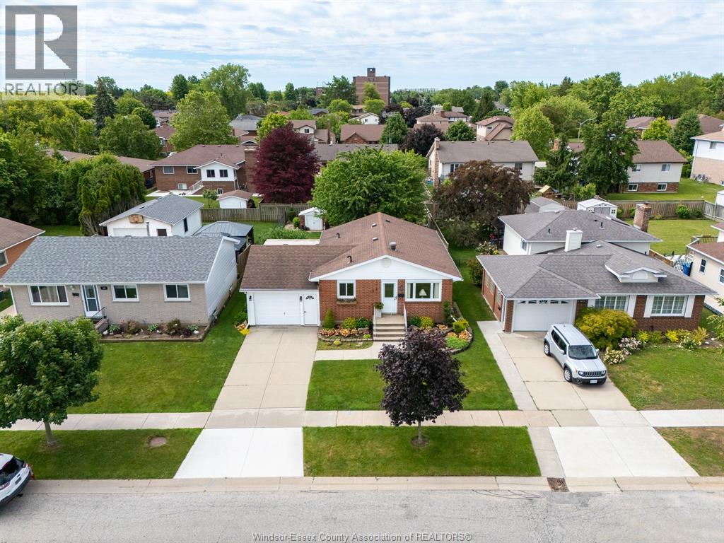 158 Marlborough Street East, Leamington, Ontario  N8H 4S3 - Photo 5 - 26014015