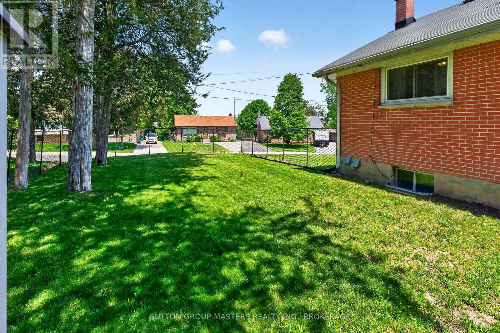118 Orchard Drive, Belleville, Ontario  K8P 2K9 - Photo 3 - X13454312