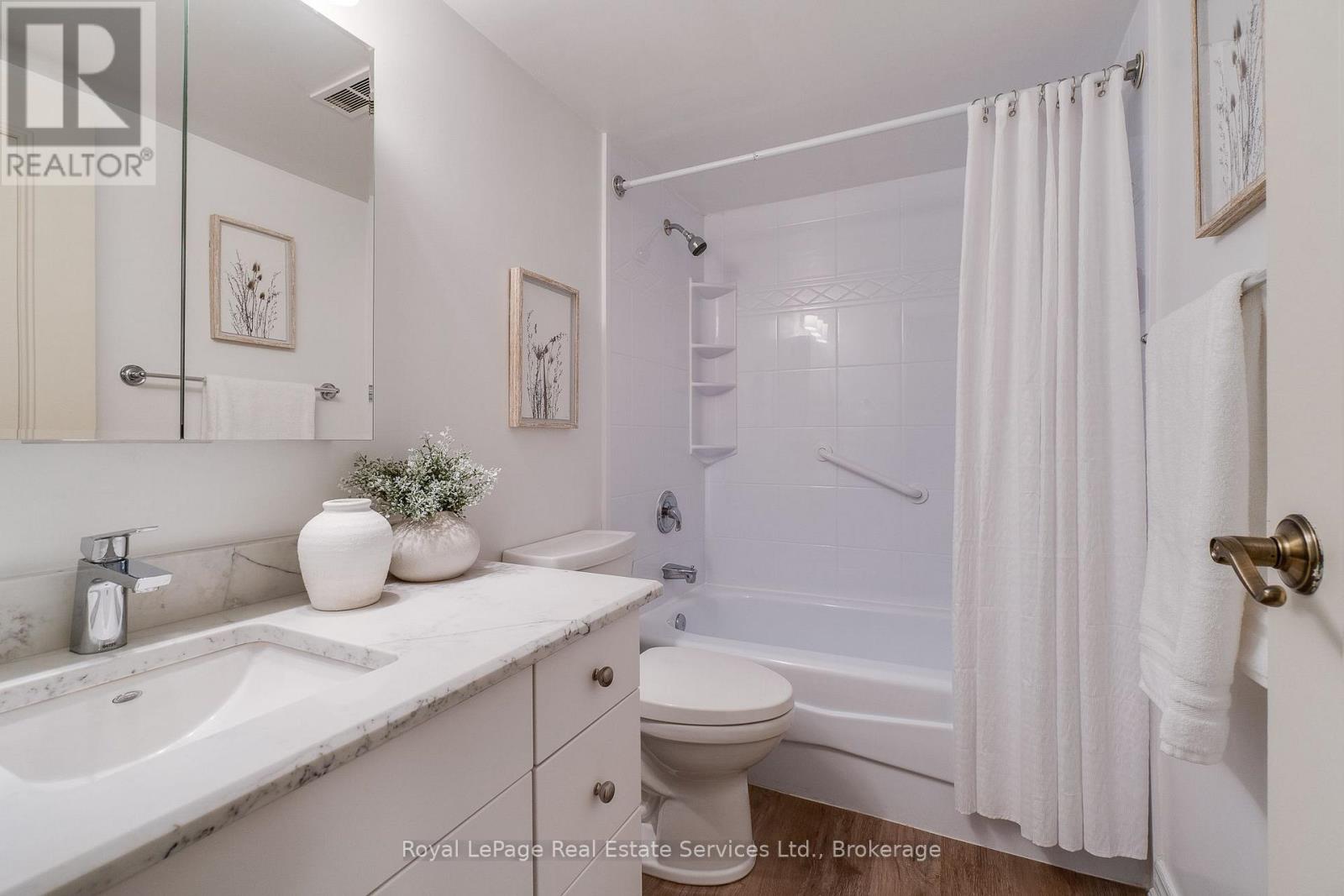 1810 - 1359 White Oaks Boulevard, Oakville, Ontario  L6H 2R8 - Photo 16 - W13211910