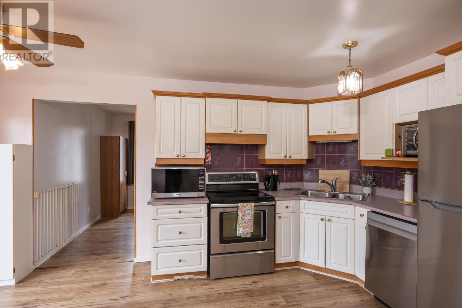 205 Linden Ct, Thunder Bay, Ontario  P7B 6R6 - Photo 17 - TB2601454