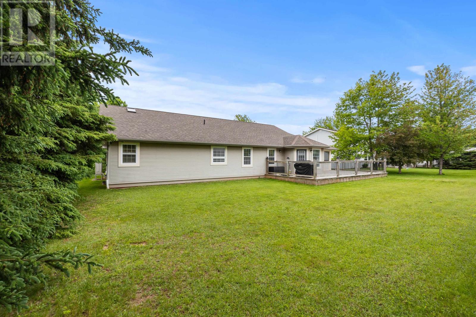 77 Parkside Drive, Charlottetown, Prince Edward Island  C1E 1M8 - Photo 37 - 202614232