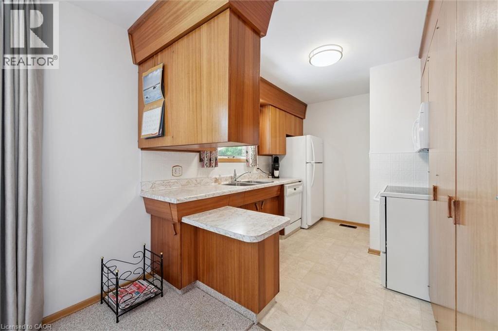 221 Willowdale Avenue, Waterloo, Ontario  N2J 3M3 - Photo 10 - 40838805