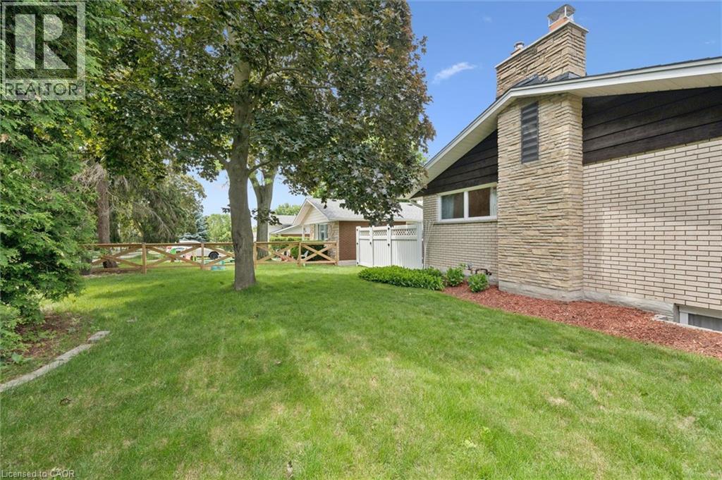221 Willowdale Avenue, Waterloo, Ontario  N2J 3M3 - Photo 22 - 40838805