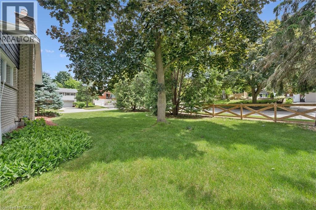 221 Willowdale Avenue, Waterloo, Ontario  N2J 3M3 - Photo 24 - 40838805