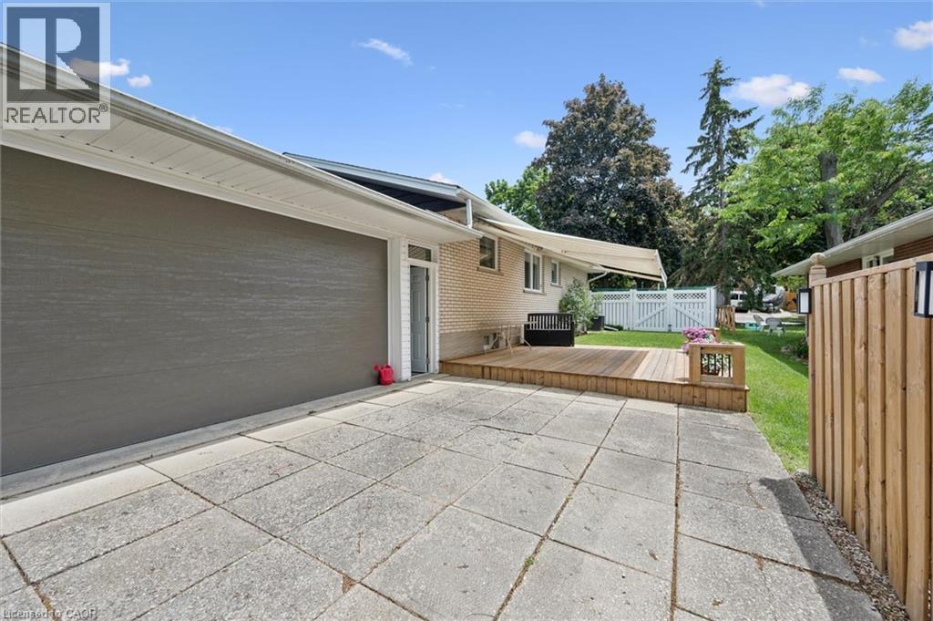 221 Willowdale Avenue, Waterloo, Ontario  N2J 3M3 - Photo 26 - 40838805