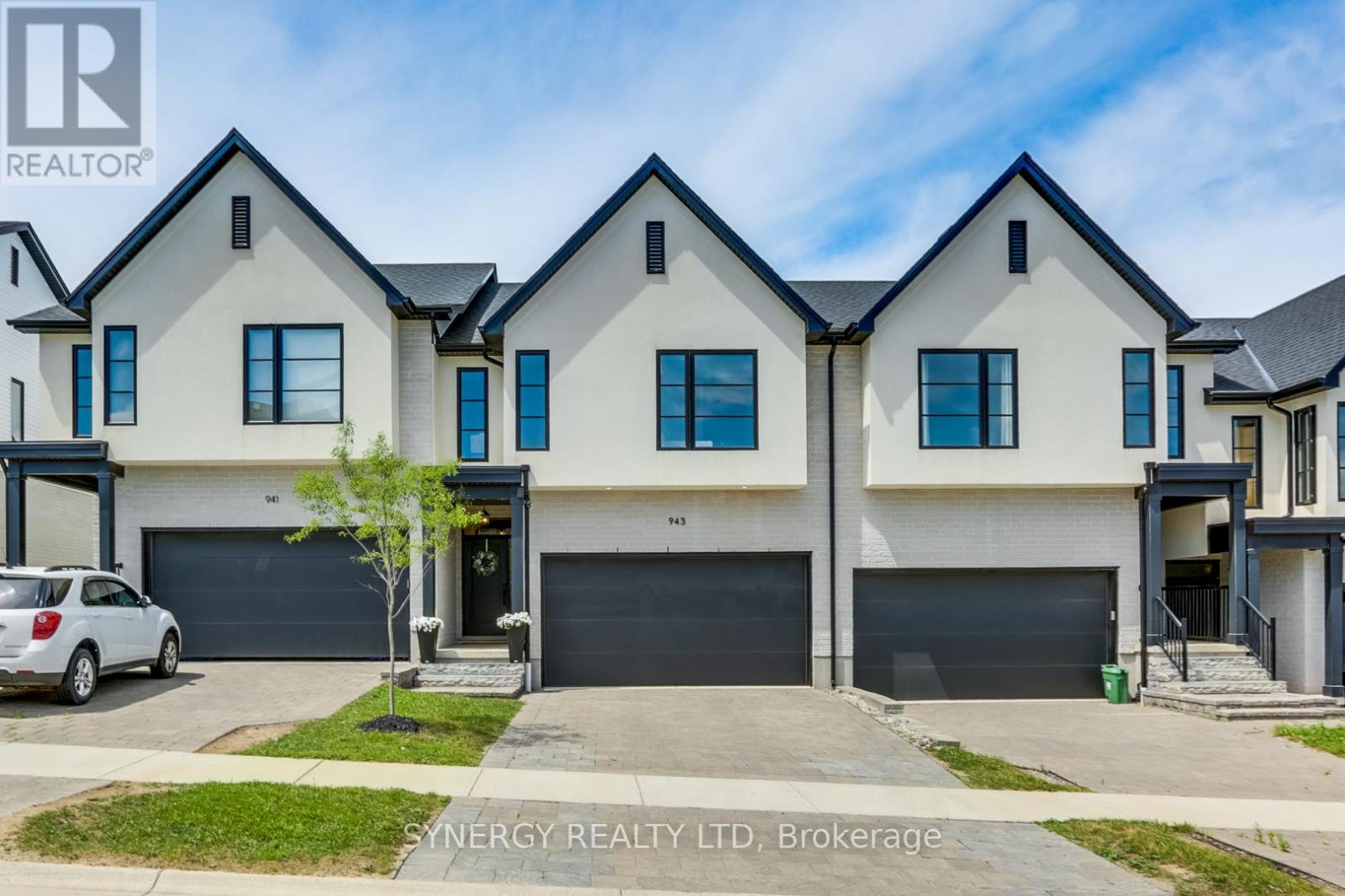 943 UPPERPOINT AVENUE, London South, Ontario