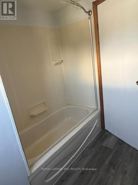 30 Fifth Street, Welland, Ontario  L3B 4Z5 - Photo 13 - X13454426