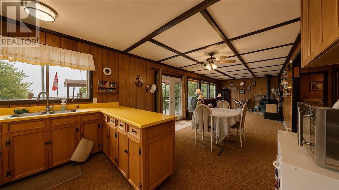 950 Old Village Rd., Birch Island, Ontario  P0P 1A0 - Photo 28 - 2128546