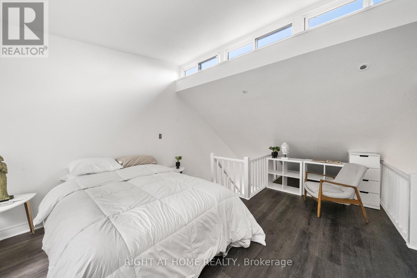 14 Wascana Avenue, Toronto, Ontario  M5A 1V5 - Photo 27 - C13454278